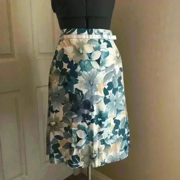 VTG LILY BLUE FLOWER A-LINE SKIRT SIZE MEDIUM - Picture 2 of 6